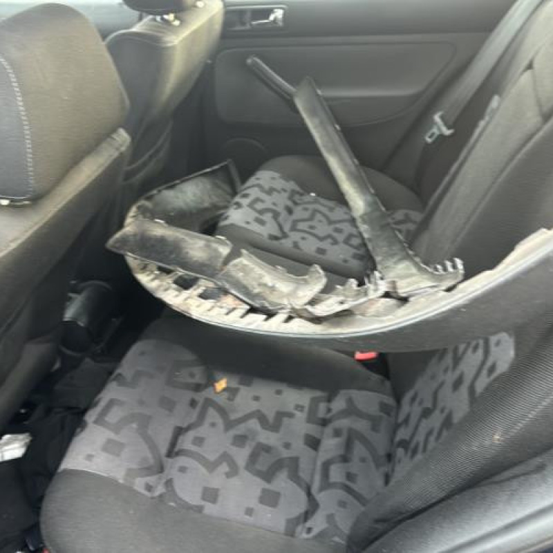 Etrier arriere droit (freinage) VOLKSWAGEN GOLF 4 Photo n°14