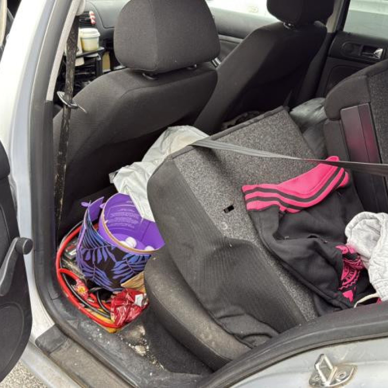 Etrier arriere droit (freinage) VOLKSWAGEN GOLF 4 Photo n°12