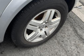 Etrier arriere droit (freinage) VOLKSWAGEN GOLF 4