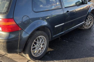 Etrier arriere droit (freinage) VOLKSWAGEN GOLF 4