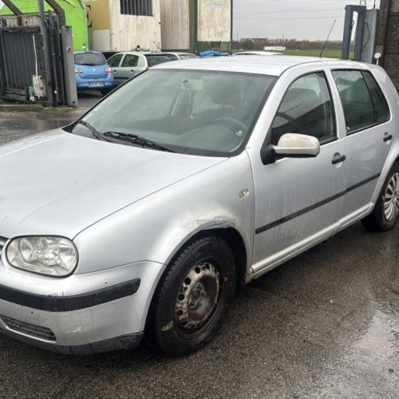 Etrier arriere droit (freinage) VOLKSWAGEN GOLF 4 Photo n°1