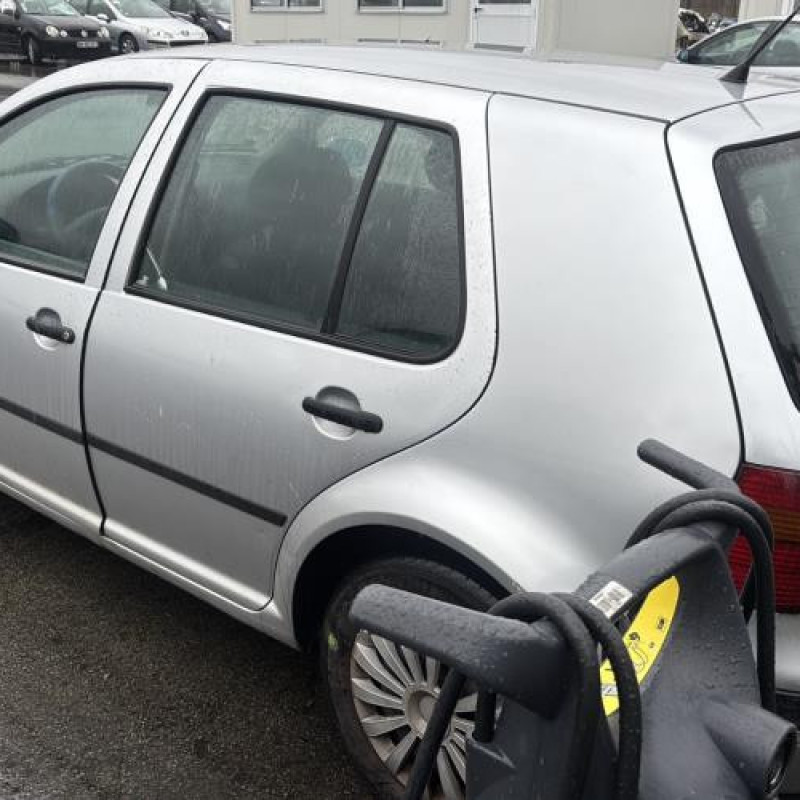 Etrier arriere droit (freinage) VOLKSWAGEN GOLF 4 Photo n°4