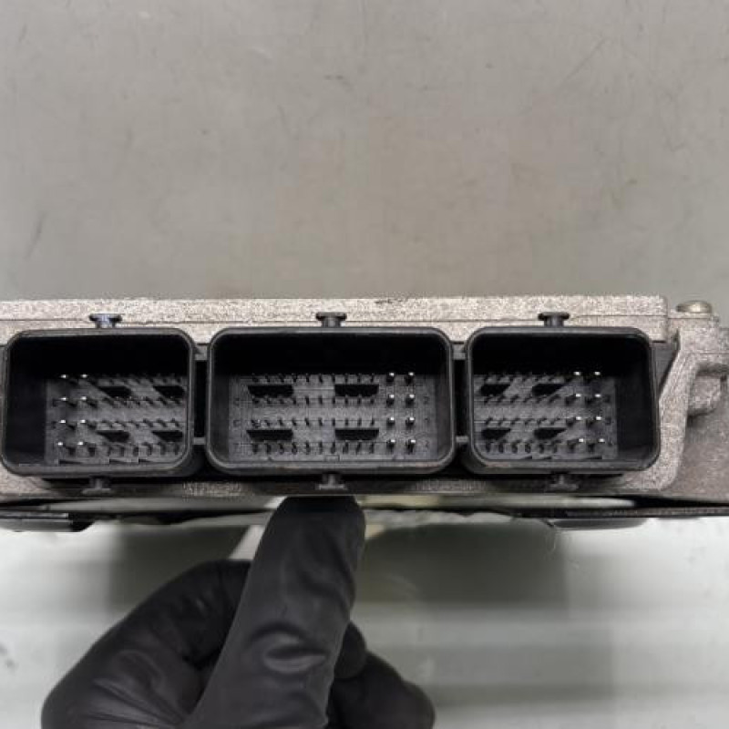 Calculateur moteur PEUGEOT 307 Photo n°2