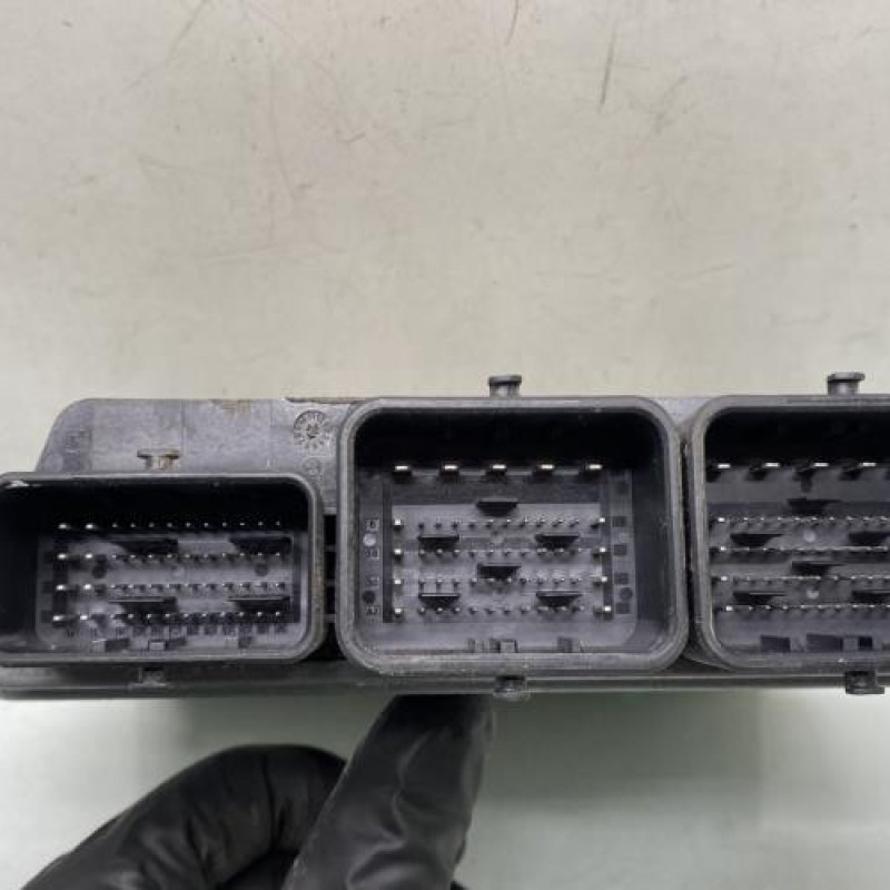 Calculateur moteur CITROEN C4 AIRCROSS Photo n°3