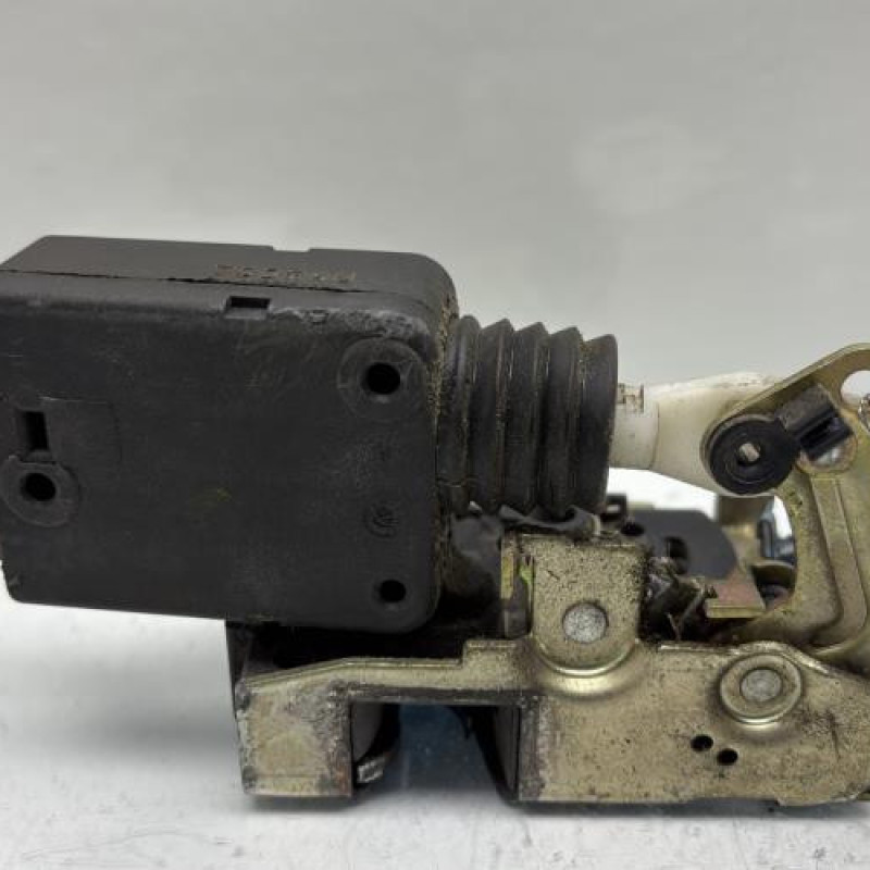 Serrure avant droit CITROEN SAXO Photo n°3