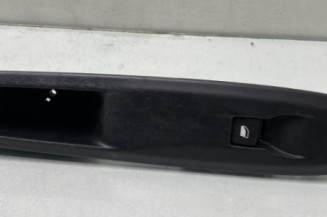 Interrupteur de leve vitre avant droit CITROEN DS3 Photo n°1