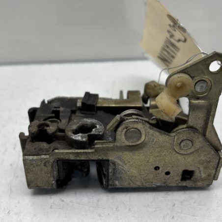 Serrure avant droit PEUGEOT 106