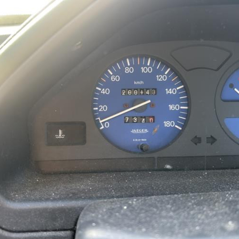 Serrure avant droit PEUGEOT 106 Photo n°14