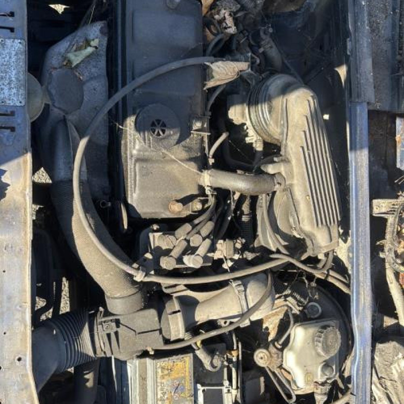 Serrure avant gauche PEUGEOT 106 Photo n°18