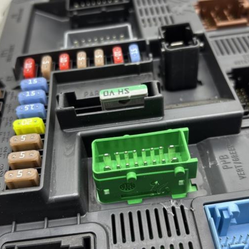 Boitier BSI PEUGEOT 2008 1 Photo n°3