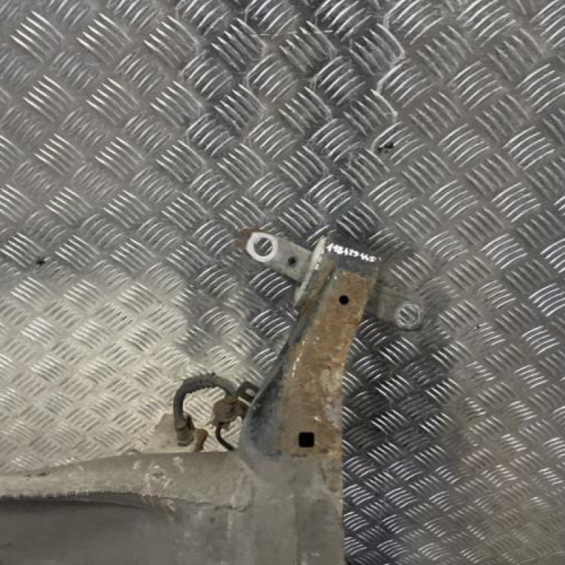 Essieu arriere PEUGEOT 308 2 Photo n°4