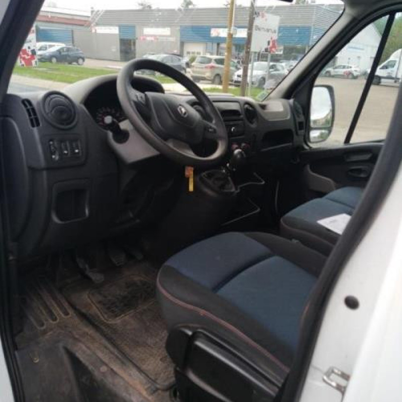 Calculateur moteur RENAULT MASTER 3 Photo n°8