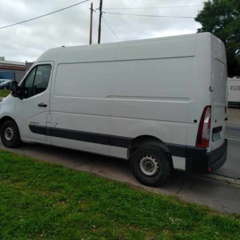 Calculateur moteur RENAULT MASTER 3 Photo n°9