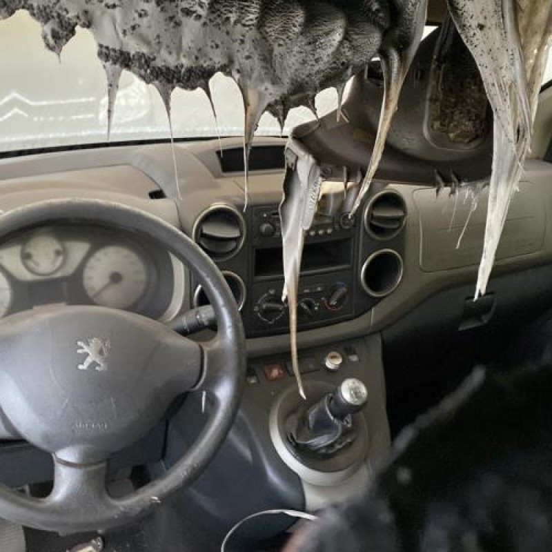 Essieu arriere PEUGEOT PARTNER 2 Photo n°18