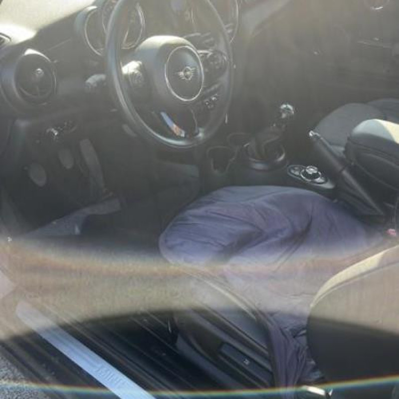 Bouchon de carburant MINI MINI 3 F57 Photo n°9