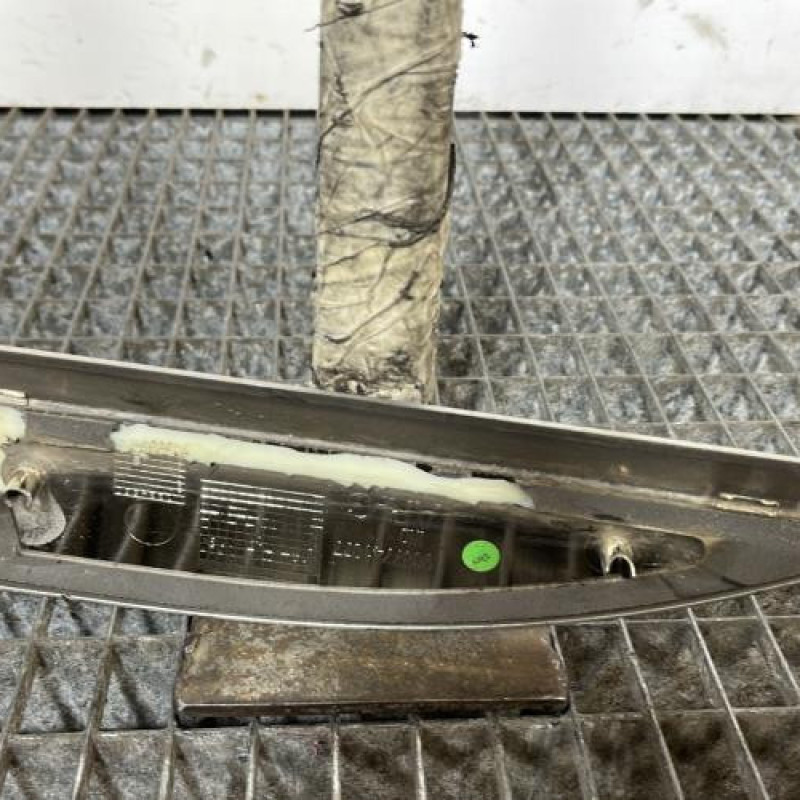 Baguette d'aile arrière gauche CITROEN DS3 Photo n°4