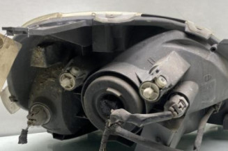 Optique avant principal gauche (feux)(phare) TOYOTA YARIS 1