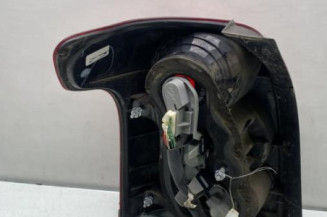 Feu arriere principal droit (feux) TOYOTA AVENSIS 2