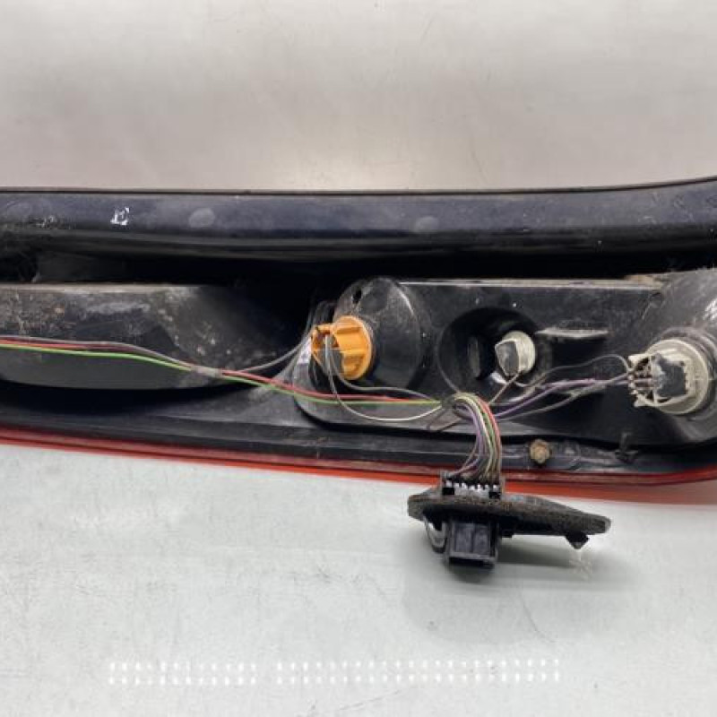 Feu arriere principal droit (feux) FORD FIESTA 5 Photo n°2