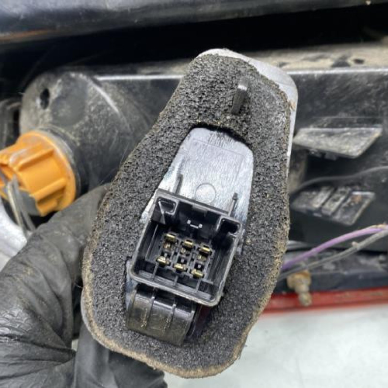 Feu arriere principal droit (feux) FORD FIESTA 5 Photo n°3