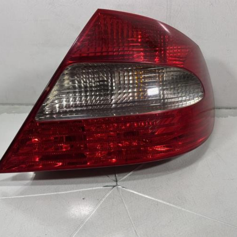 Feu arriere principal droit (feux) MERCEDES CLASSE CLK 209 Photo n°1