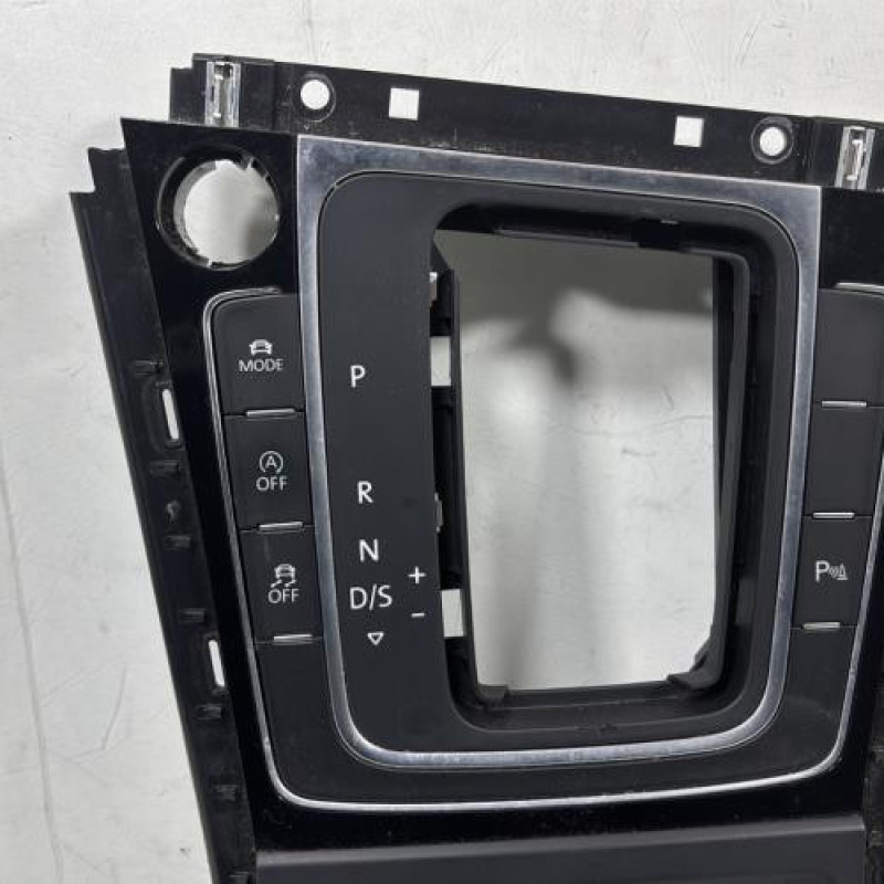 Console central (interieur plastique) VOLKSWAGEN GOLF 7 Photo n°3