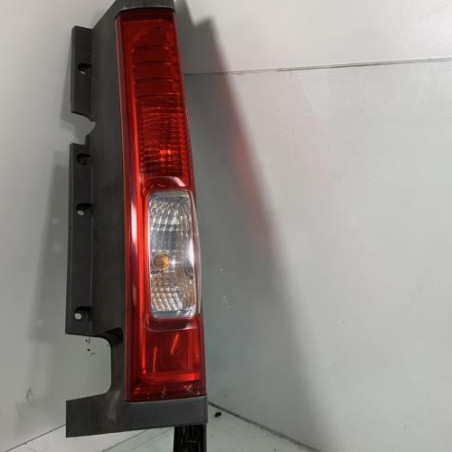 Feu arriere principal droit (feux) OPEL VIVARO 1 Photo n°1