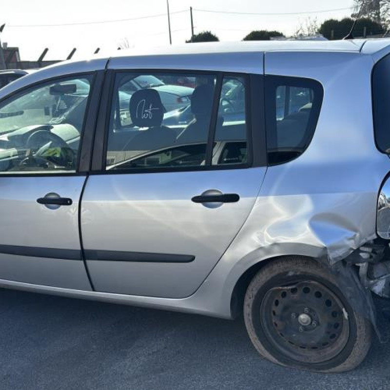 Boitier UPC RENAULT GRAND MODUS Photo n°10