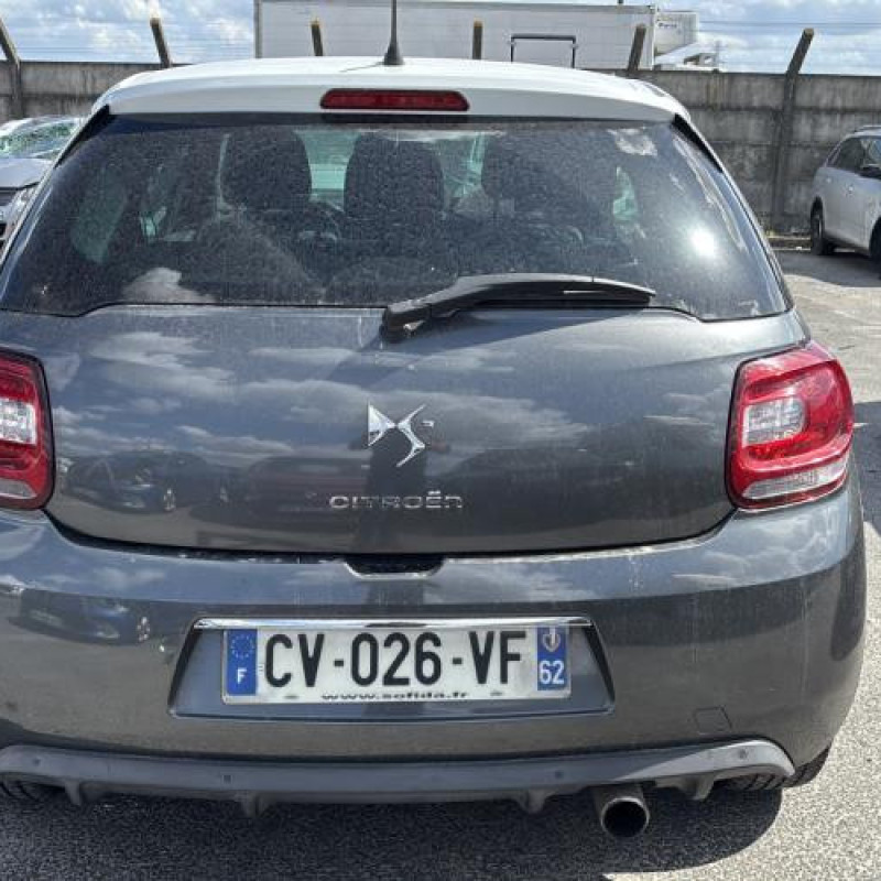Baie de pare brise CITROEN DS3 Photo n°9
