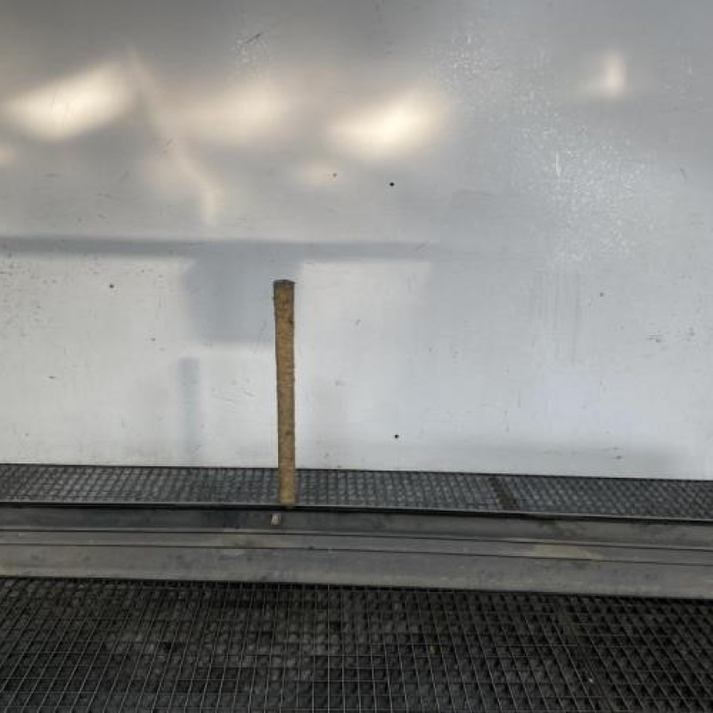 Bas de caisse droit VOLKSWAGEN POLO 4 Photo n°3