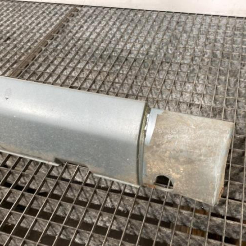 Bas de caisse gauche VOLKSWAGEN POLO 4 Photo n°4