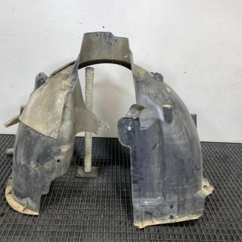 Pare boue avant gauche CITROEN C4 PICASSO 2 Photo n°1