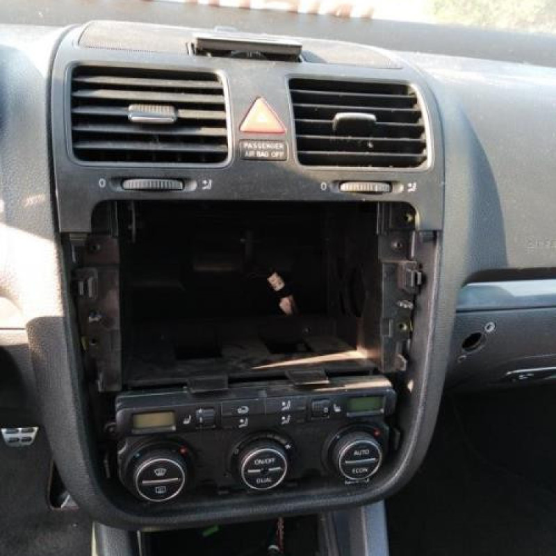 Interieur complet VOLKSWAGEN GOLF 5 Photo n°8