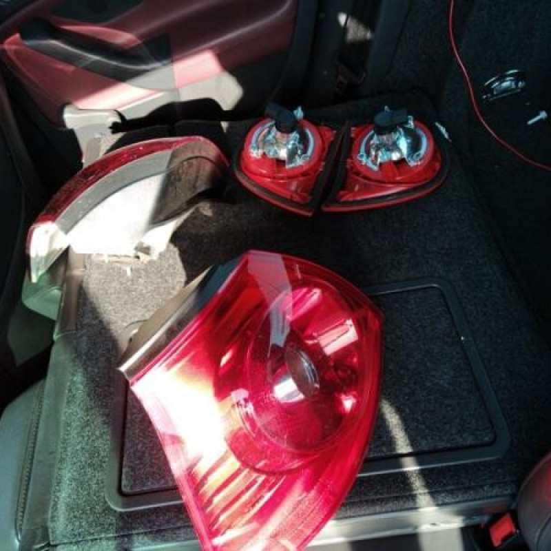 Interieur complet VOLKSWAGEN GOLF 5 Photo n°18