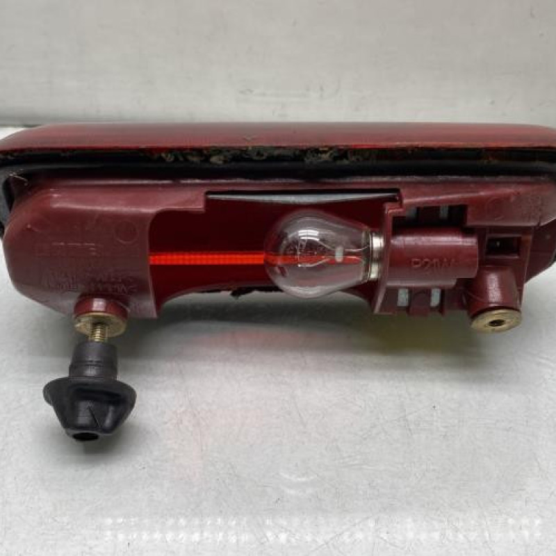 Feu arriere stop central FIAT DOBLO 2 Photo n°2