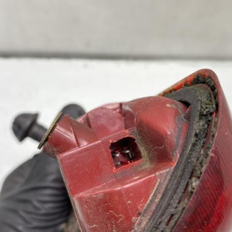 Feu arriere stop central FIAT DOBLO 2 Photo n°4