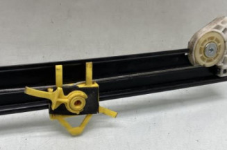 Leve vitre mecanique avant droit FIAT DOBLO 2