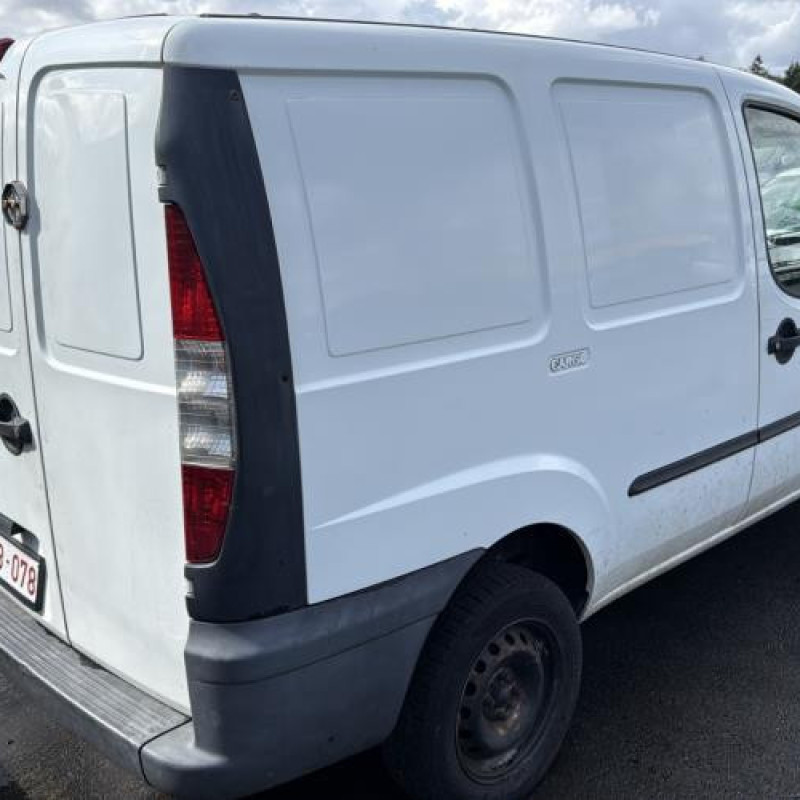 Leve vitre mecanique avant droit FIAT DOBLO 2 Photo n°8
