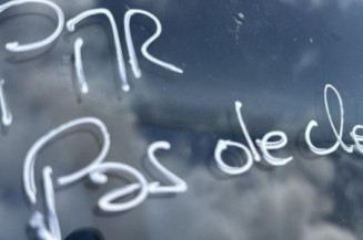 Leve vitre mecanique avant droit FIAT DOBLO 2