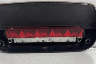 Feu arriere stop central FORD KA 1 Photo n°1