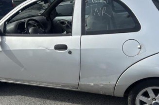 Feu arriere stop central FORD KA 1