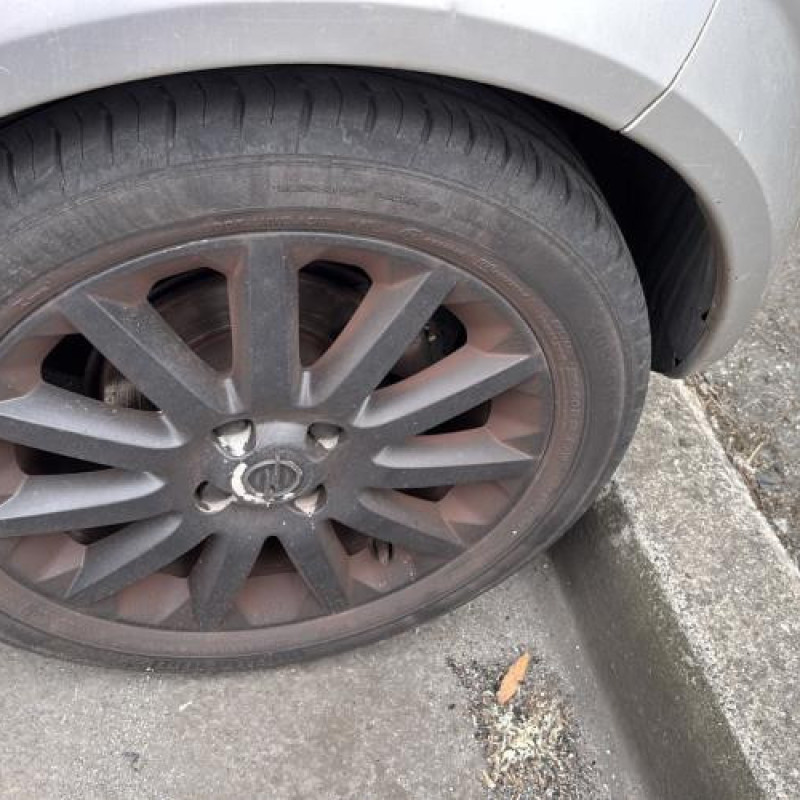 Feu arriere stop central OPEL TIGRA 2 Photo n°20