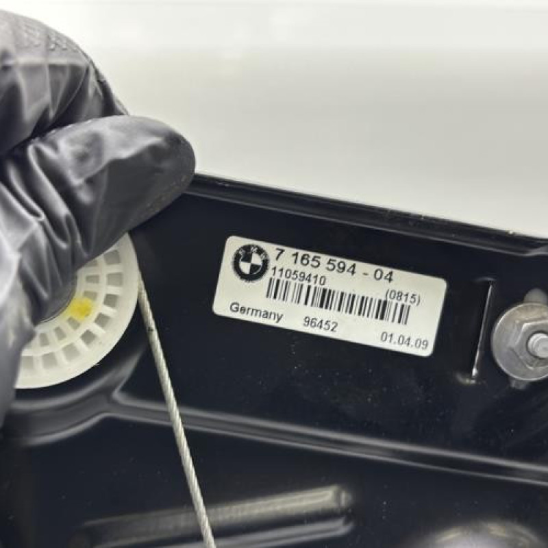 Leve vitre electrique arriere droit BMW SERIE 1 E88 Photo n°6