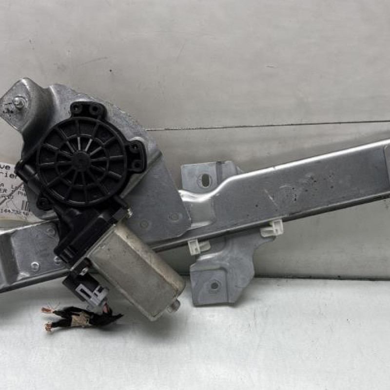 Leve vitre electrique arriere droit DACIA DUSTER 1 Photo n°3