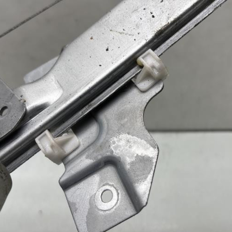 Leve vitre electrique arriere droit DACIA DUSTER 1 Photo n°5