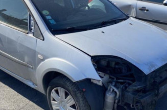 Feu arriere stop central FORD FIESTA 5