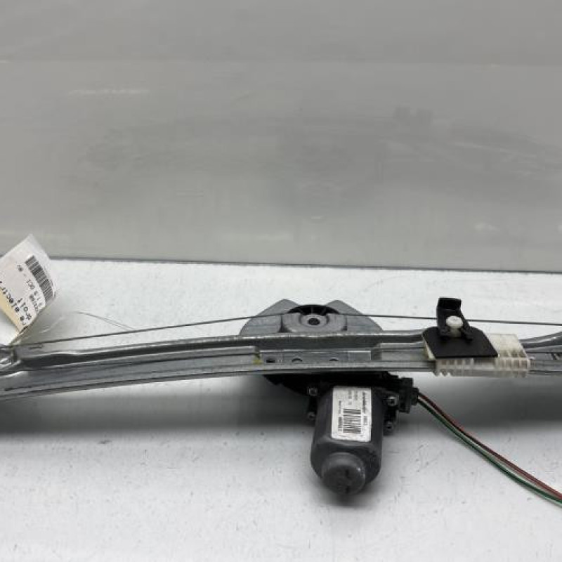 Leve vitre electrique arriere droit RENAULT CLIO 3 Photo n°6