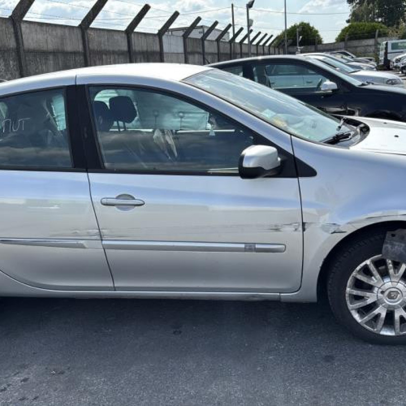 Leve vitre electrique arriere gauche RENAULT CLIO 3 Photo n°14