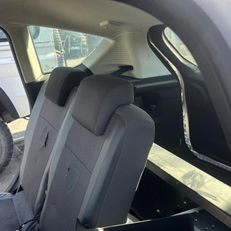 Feu arriere secondaire droit (feux) FORD C-MAX 2 Photo n°15