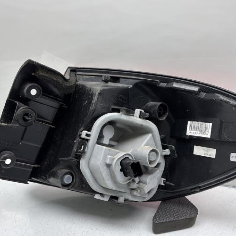 Feu arriere principal gauche (feux) RENAULT CAPTUR 1 Photo n°4